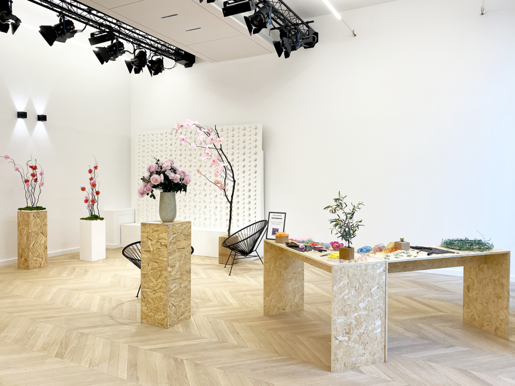 Installation messagère pour journée RSE CHANEL – Paris – Les Créations ...