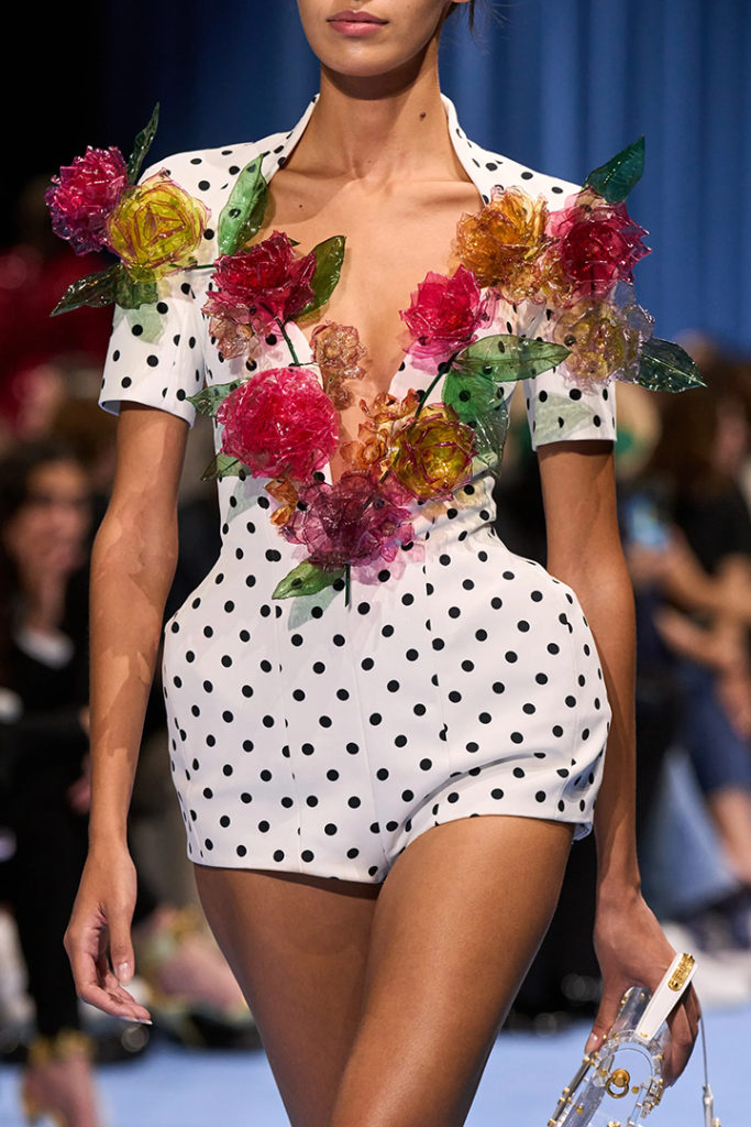 Balmain x WilliamAmor- Flowers-Upcycling Artist-spring-2024-ready-to-wear-credit-gorunway-4