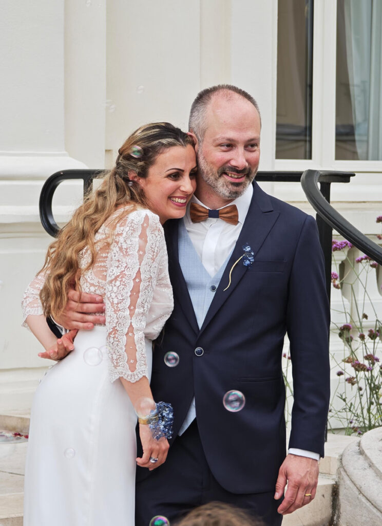 William Amor - artist upcycling - Blue Hydrangea Max & Fanny - ©William Amor - 2025